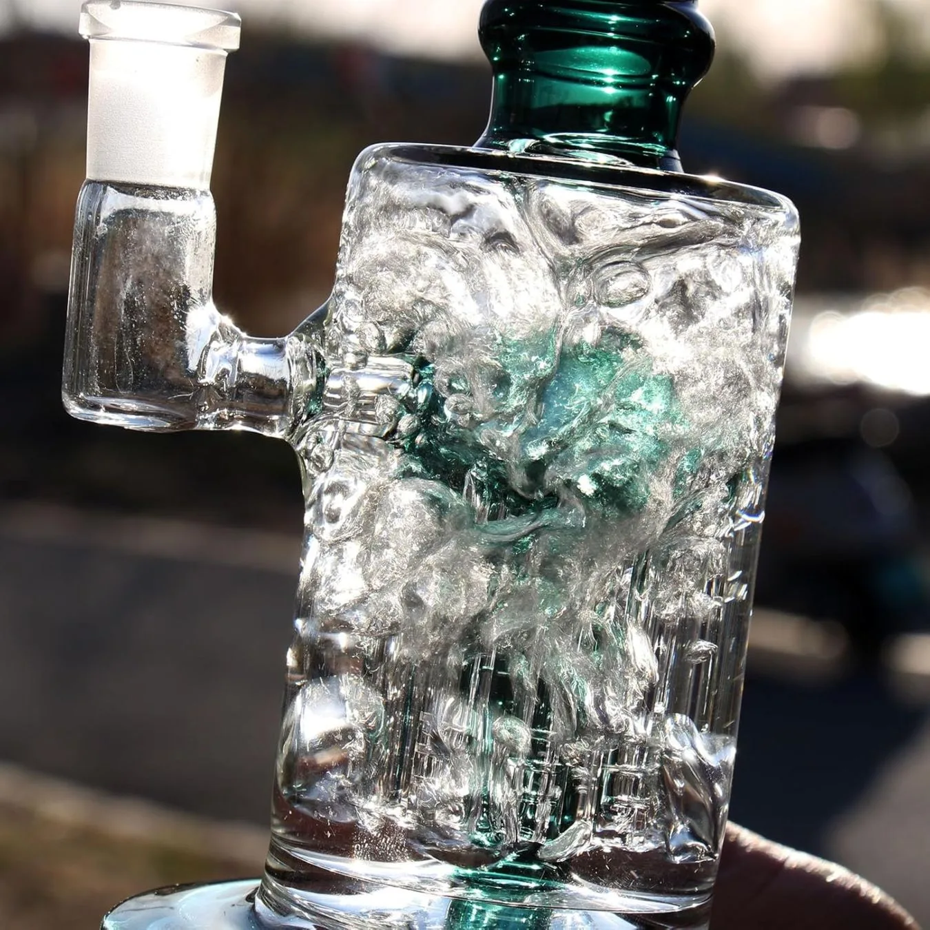 percolator bong bubbling filtration close-up