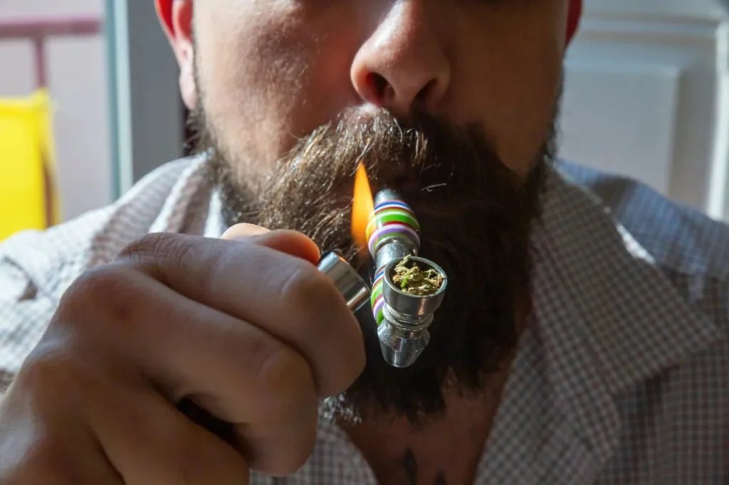 How to Smoke a Weed Pipe